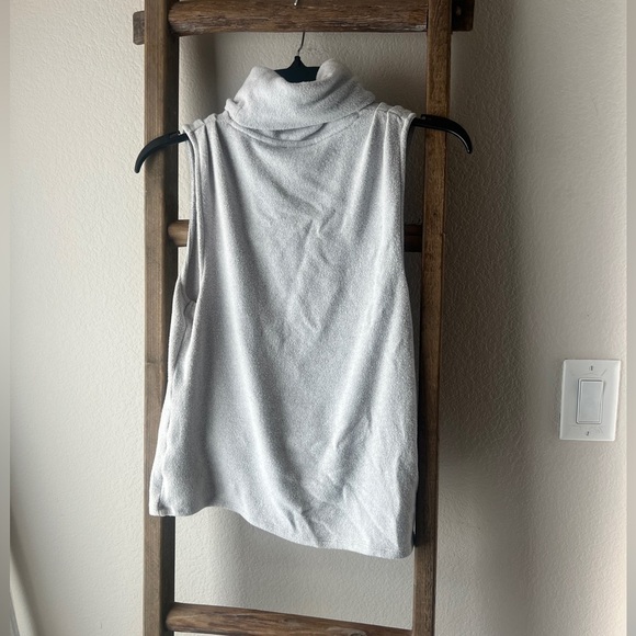 EXPRESS - turtleneck tank, size xs - Picture 3 of 4